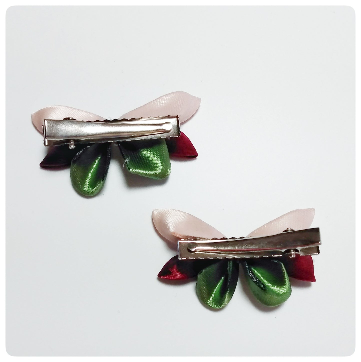 Kanzashi vlinder (2st.) - rood/groen/blush