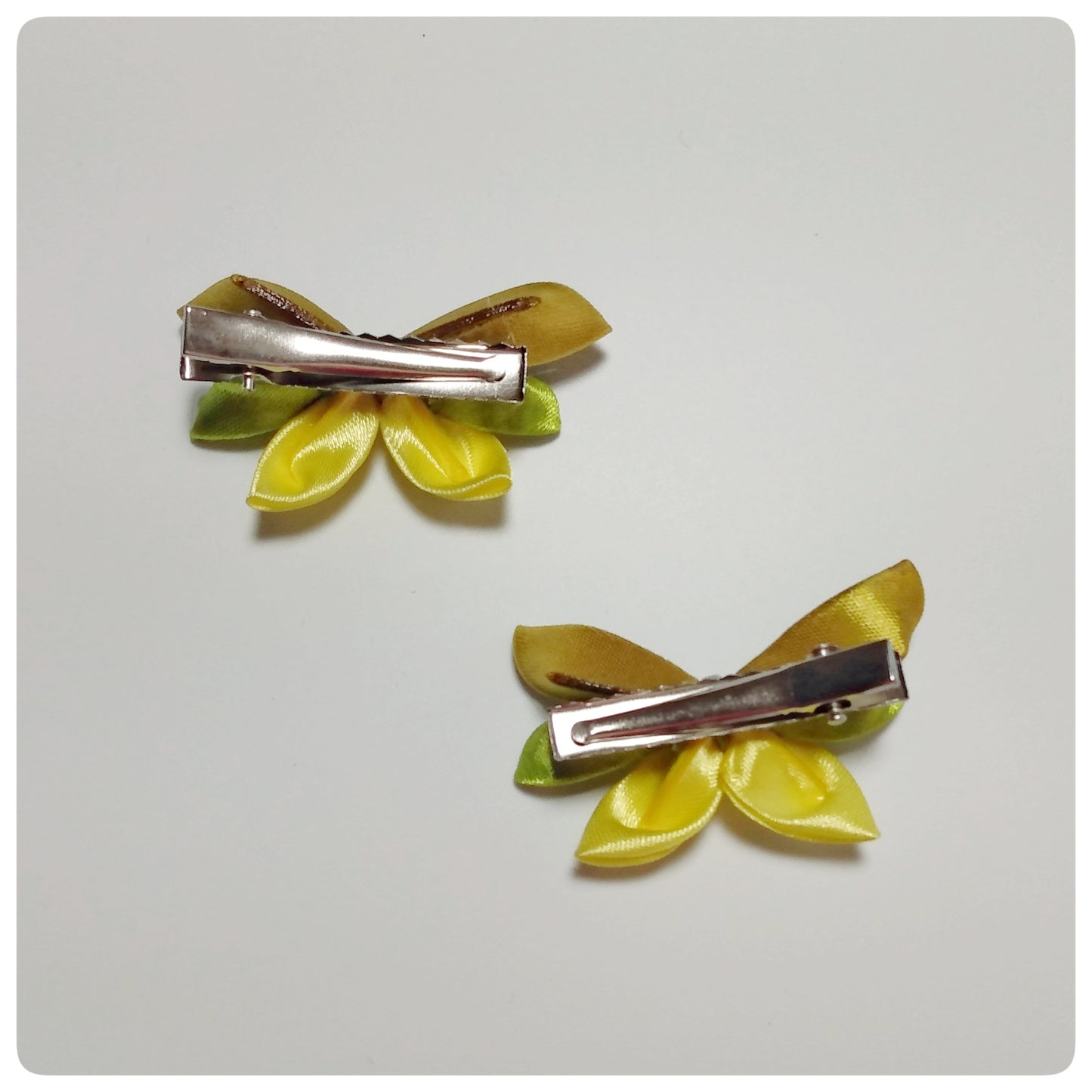 Kanzashi vlinder (2st.) - groen/cirtoen